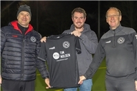 Neue Trikots für die D1-Juniorinnen