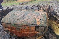 Rätsel um geborgenes Autowrack im Rhein: Polizei untersucht menschliche Knochen