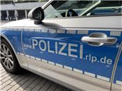 Rhein in Flammen: Polizeiauto in Unfall verwickelt