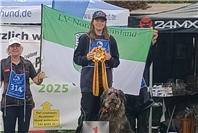 Ronja Nengelken und Hund Loki erfolgreich bei der Bundessiegerprüfung Rally Obidience