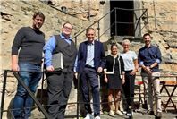 Runder Turm lockt Besucher in Andernach