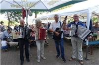 Schlager, Volkslieder
und Adventklänge im Jahreslauf