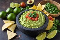 Selbstgemachte Guacamole - Klassiker mit Frischekick