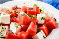 Sommergenuss pur: Melonen-Feta-Salat