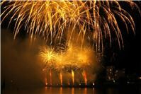 Sommernachtsfest
mit Live-Musik und Feuerwerk