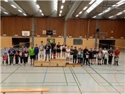 Spaß beim Badminton-Familienturnier