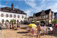 „Strünzer Strand“: Linz lädt zum Sommerurlaub mitten in der Stadt