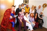 Theaterensemble Treis erfreut mit amüsantem Dreiakter