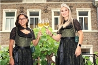 Traditionelles Weinfest mit Schlepperumzug und neuen Weinmajestäten in Senheim
