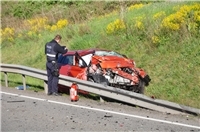 Tragischer Unfall auf der B327: Junge Fahrerin verliert ihr Leben