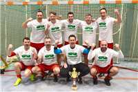 Treffen vieler
Bekannter in geselliger Runde