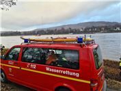Unfall auf dem Rhein: Ruderboot kollidiert mit Schiff