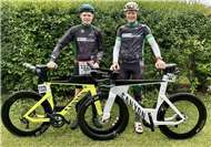 Vater-Sohn-Gespann finishte Triathlon in St. Pölten