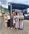 Verein ist stolz auf
Löfer Weinmajestäten