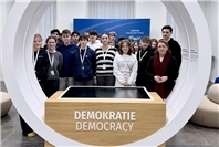 Vom Klassenzimmer in den Landtag: Neuntklässler des Are-Gymnasiums Grafschaft zu Besuch in Mainz