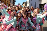 Weiberfastnacht 2026: Alle Karnevalsumzüge der Region 