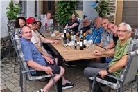 Weinstammtisch der Mönchsberger Weinbruderschaft in Niederfell mit Weinproben aus Mosel und Co.