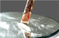 Wohnungsdurchsuchung bei 16-jährigem Drogendealer: Polizei beschlagnahmt Kokain und große Menge Barg