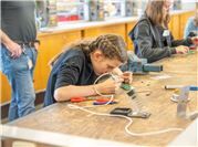 Zehn Schülerinnen und Schüler erhielten exklusive Einblicke in die Energiewirtschaft