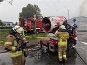 Zusammenarbeit in Andernach: Feuerwehr Weißenthurm unterstützt bei Großbrand
