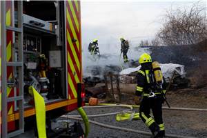 Dierdorf: Flächenbrand griff auf Silage über
