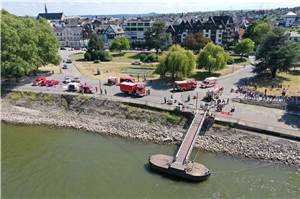 Andernach: Großübung von Feuerwehr, DLRG und DRK am Rhein