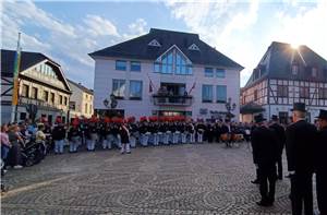 Trotz Flutschäden: Ahrweiler feiert Schützenfest