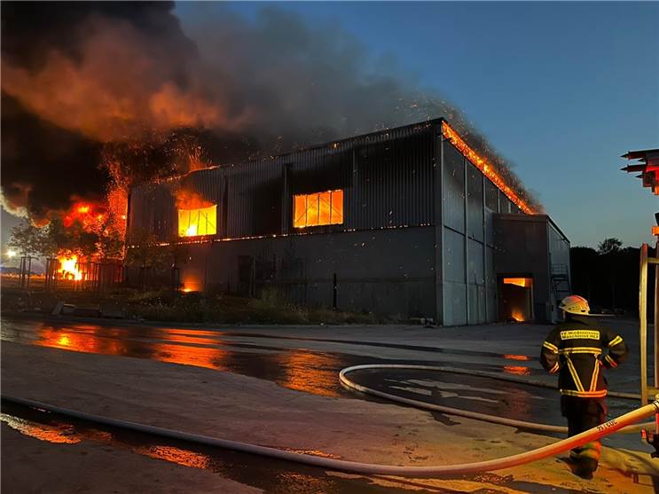 Niederzissen: Großbrand auf dem Abfallwirtschaftszentrum