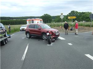 Schwer verletzter Motorradfahrer nach Verkehrsunfall 

