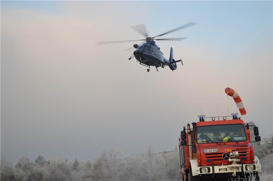 Ahrmündung: Fliegergruppe der Bundespolizei transportierte Flutmüll ab