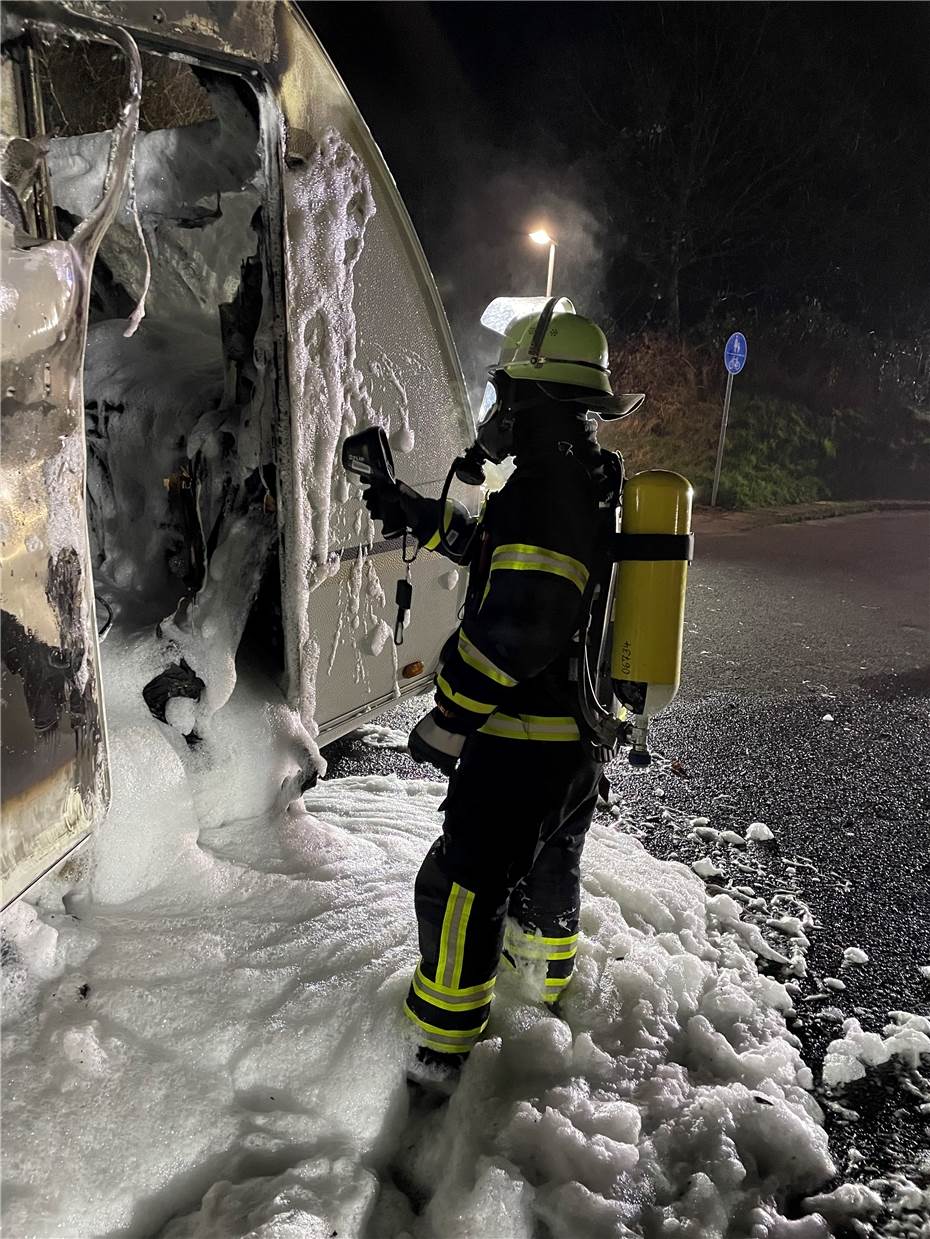 Königswinter: Wohnwagen komplett ausgebrannt