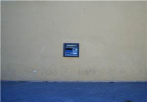 Sprengung eines Geldautomaten mit erheblichen Schäden