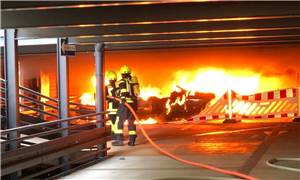 Bad Neuenahr: Rolls-Royce abgebrannt