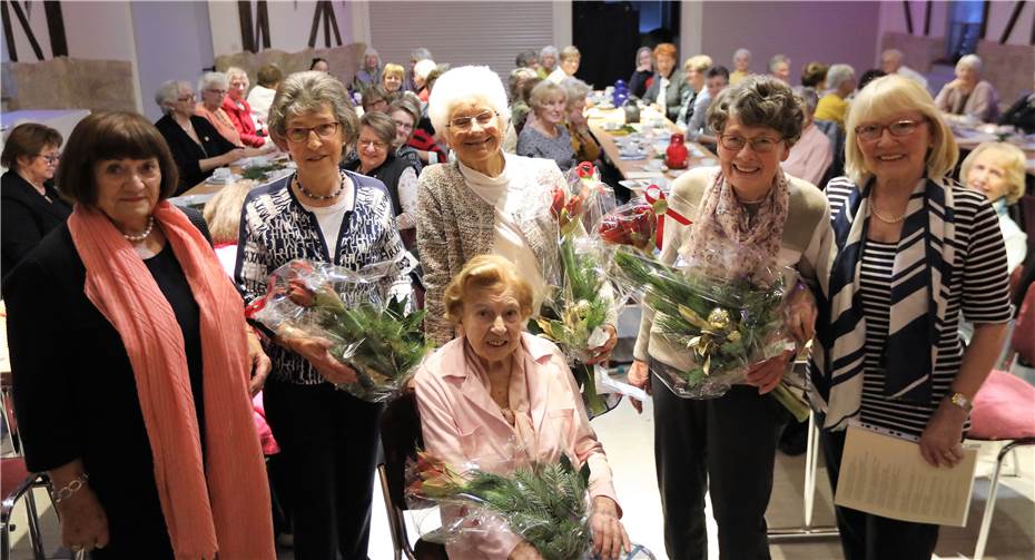 Hausfrauenbund Neuwied
ehrt langjährige Mitglieder