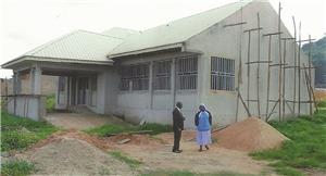 Bau einer Krankenstation in Nigeria