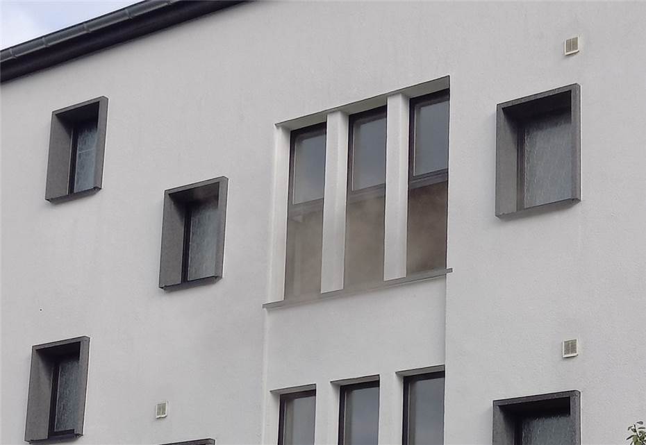 Rengsdorf: Wohnungsbrand in Mehrfamilienhaus 