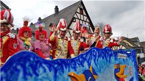 Fotogalerie: Karnevalszug in Mülheim-Kärlich 2023