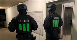 Ausschreitungen in der Silvesternacht in Bonn: Polizei durchsucht Wohnungen 