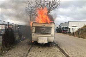 Wohnwagen ausgebrannt: Brandstifter in Polch unterwegs?