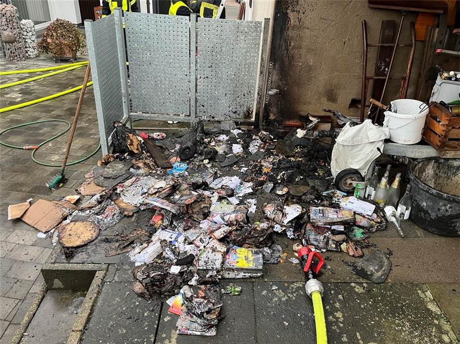 Heimersheim: Mülltonnen standen in Flammen