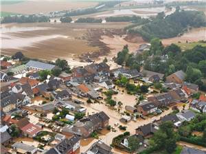 Nach der Flut: Rund 900.000 Euro für
den Wiederaufbau im Rhein-Sieg-Kreis