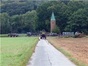 Bundeswehr packt am Friedhof an