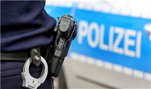 Zwei Verletzte bei Messerstecherei in Euskirchen: Polizist gibt Schuss ab 