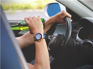 Betrunken, aber dafür ohne Fahrerlaubnis unterwegs