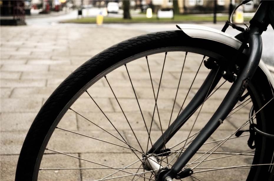 Bad Hönningen: Fahrradreifen mit Kabelbinder manipuliert