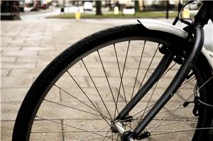 Bad Hönningen: Fahrradreifen mit Kabelbinder manipuliert