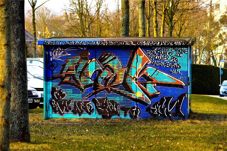 Verteilerkasten mit Graffiti beschmiert