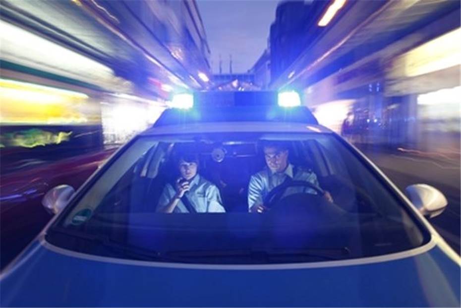 18-Jähriger liefert sich Verfolgungsjagd mit der Polizei auf der A1