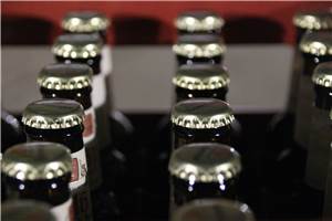 Diebstahl im Supermarkt: Acht Kisten Bier geklaut und leer zurückgebracht 