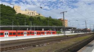 Koblenz: Mutter vergisst Tochter am Bahnsteig 